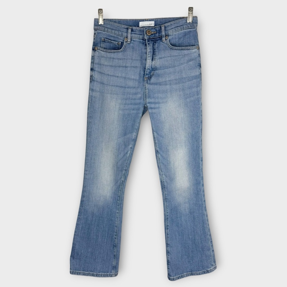 LOFT High Waist Kick Crop Jeans 25 / 0 light wash cropped flare stretch faded